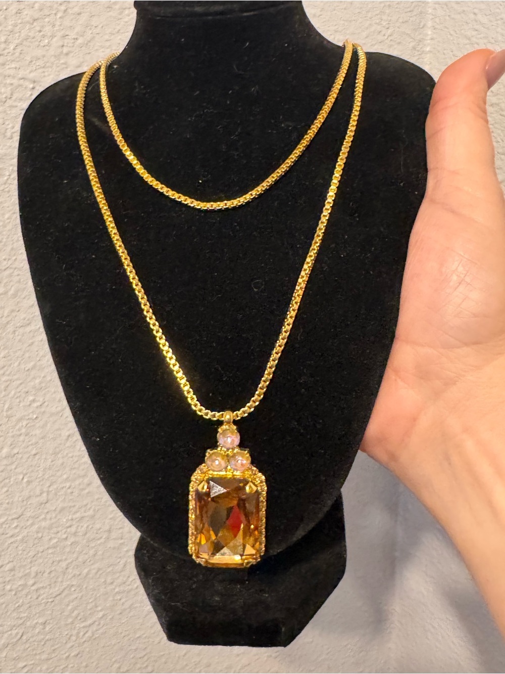 Sorrelli Viretta Embellished Pendant Long Necklace in Honey Bourbon.